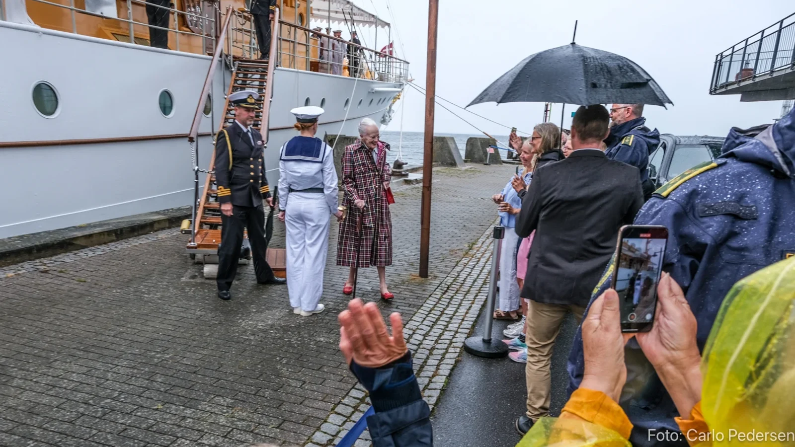 Dronning Margrethe gik i land i Nyborg fra kongeskibet