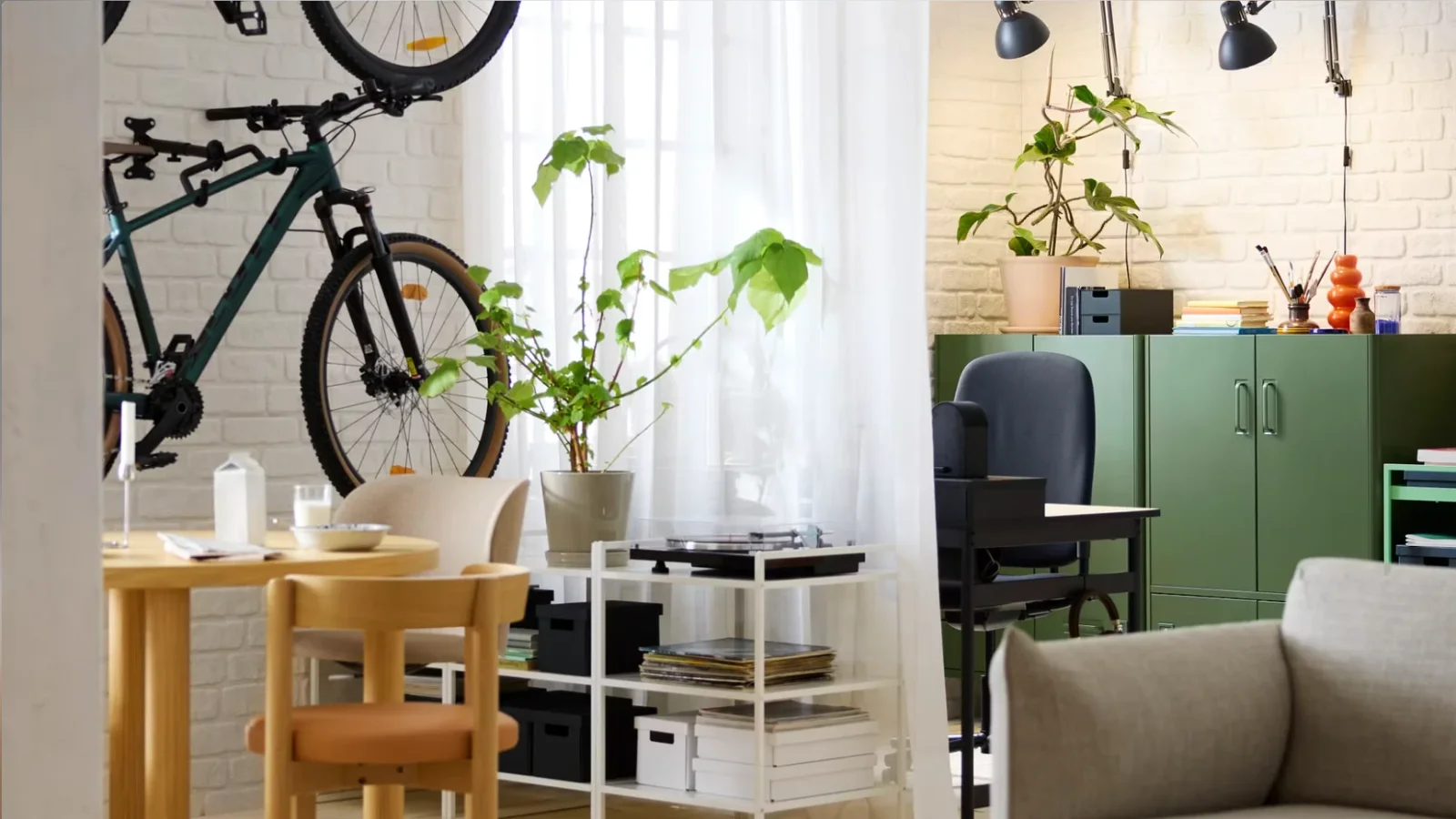 Er det tid til at få styr på hjemmekontoret? Her finder du IKEAs tips og råd