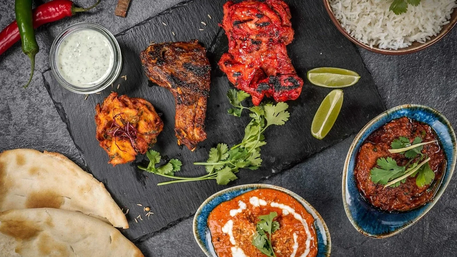 Få restaurantoplevelsen hjem i stuen: Book en Private Dining med Abdul Manan fra Restaurant Paprika