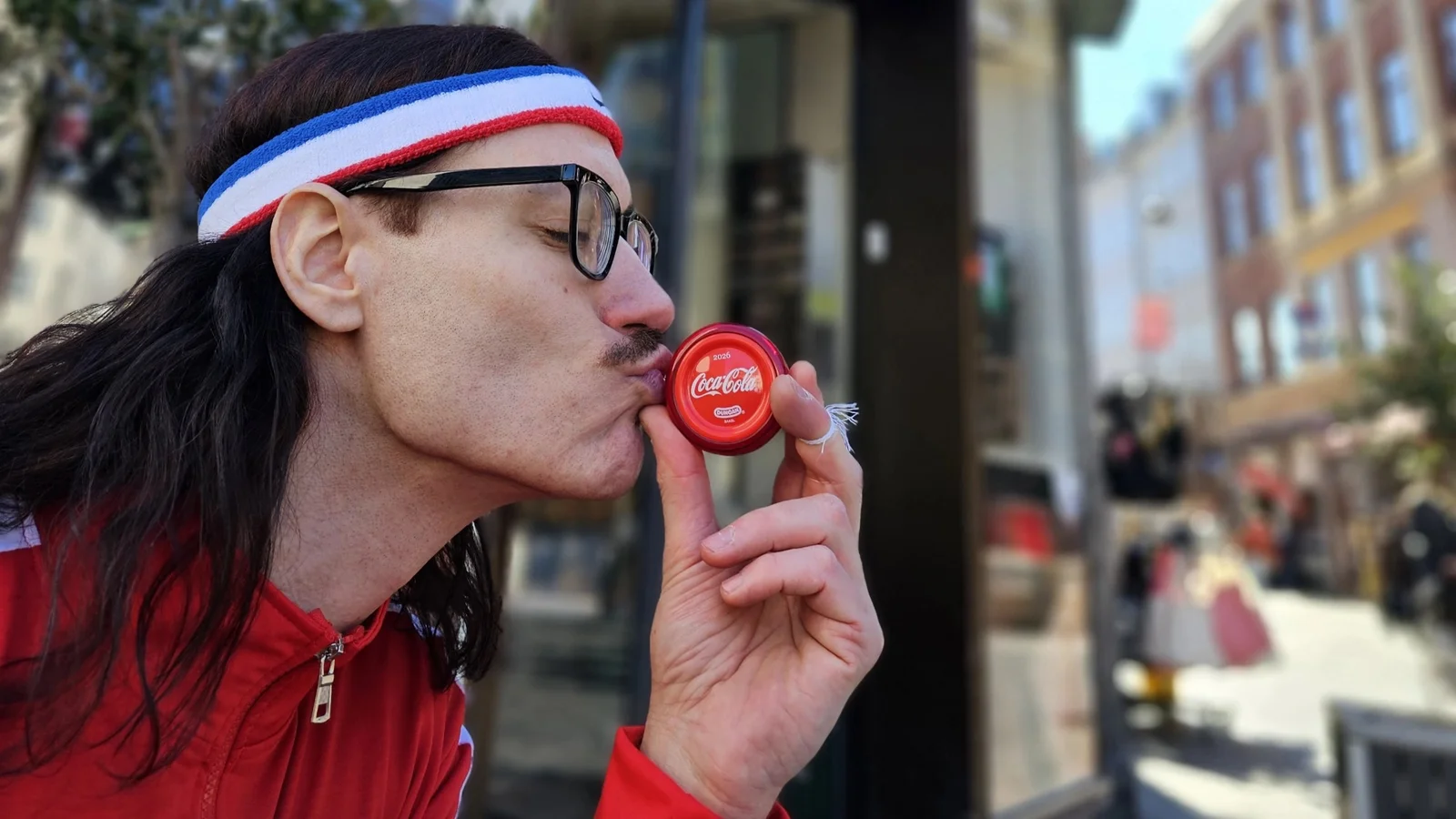 Stort yo-yo event i Herning: Gå tur med hunden, lav en jorden rundt eller et andet trick og deltag i konkurrencen