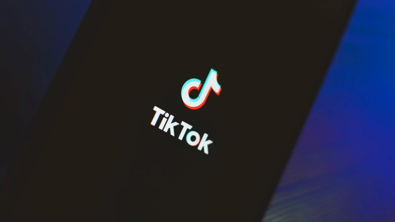 Aalborg: 11-årig postede trusler mod skoler på TikTok – politiet har klar opfordring til forældre