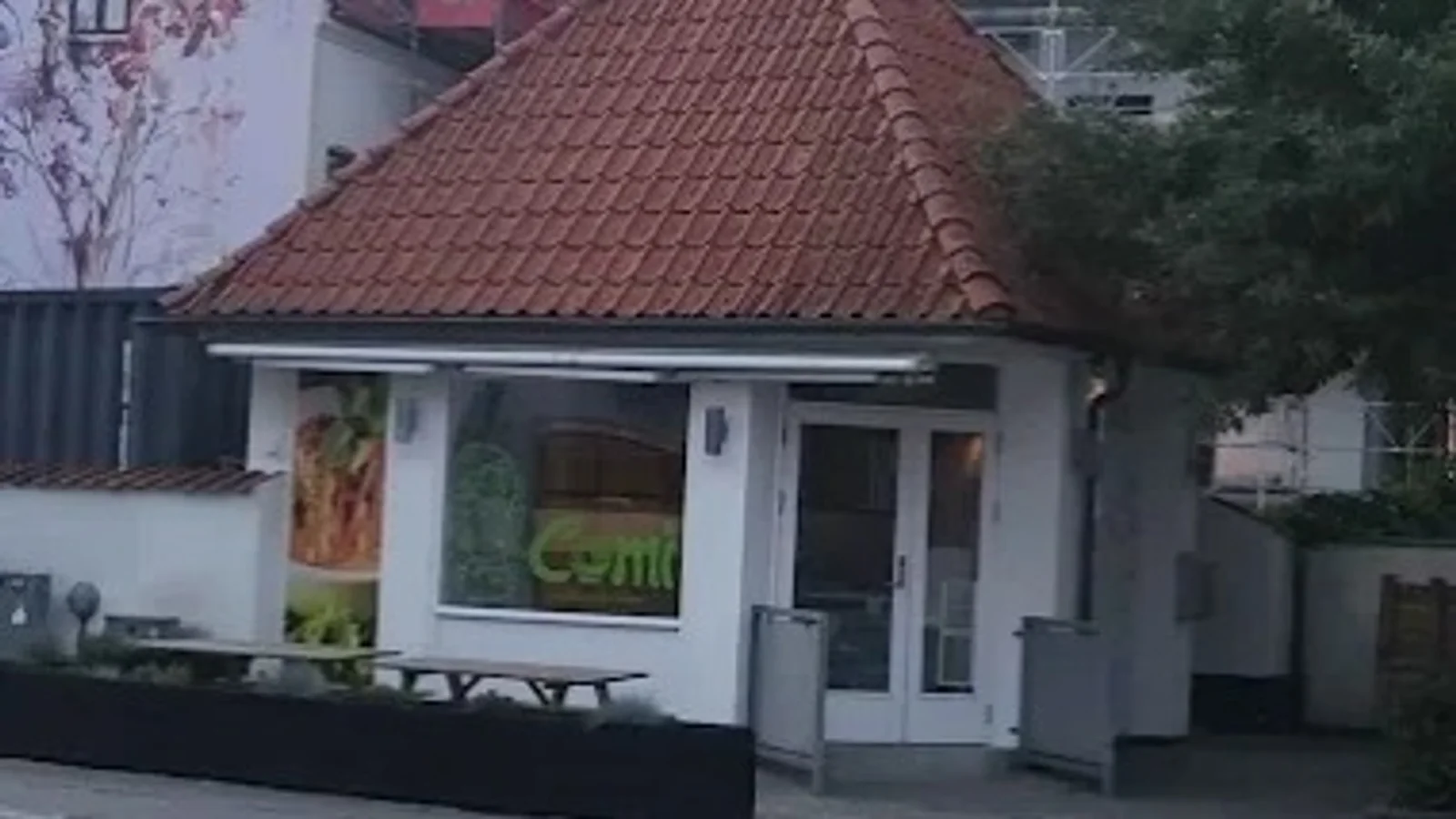 Ny takeaway åbner midt i Aalborg - fejrer åbningen med 20% rabat og gratis måltider