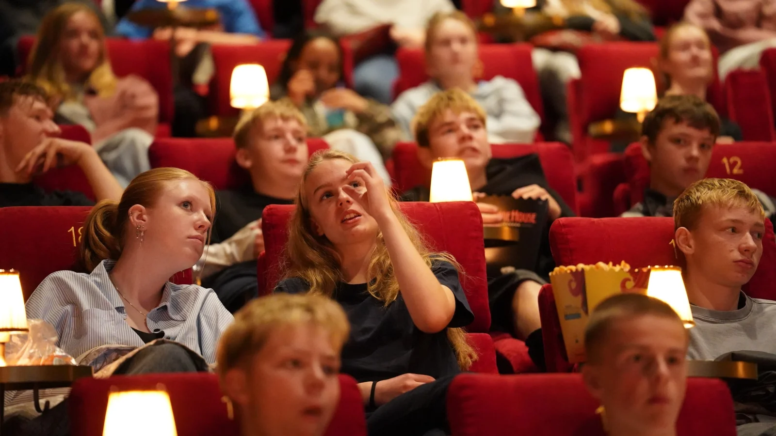Over 500 elever skal stille spørgsmål i Hjørring: “Det kan være svært at have en anden mening end dem, man omgiver sig med."
