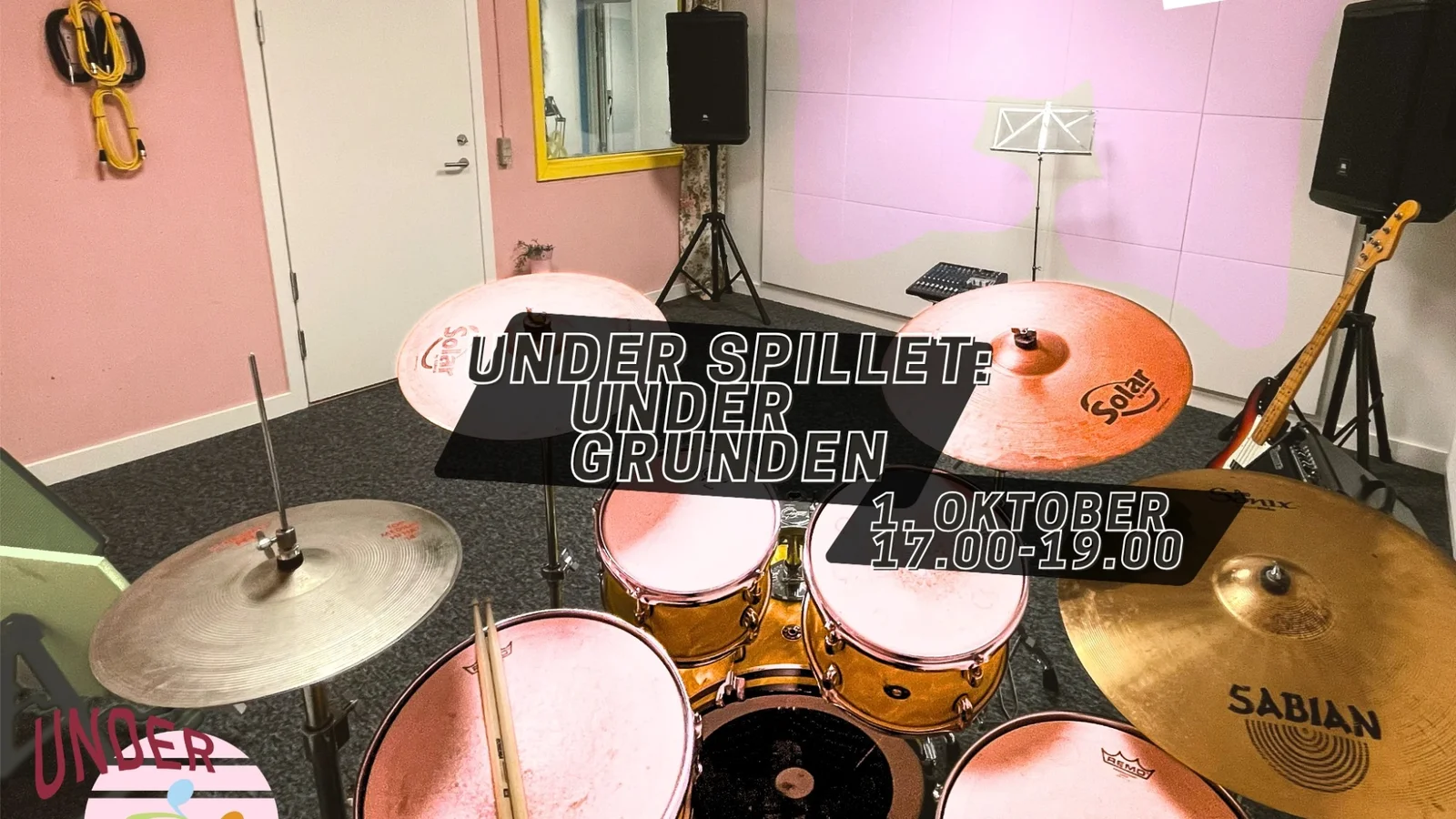 Oplev underjordiske øvelokaler indrettet med tid og sted til kvinder og kønsminoriserede i musiklivet.