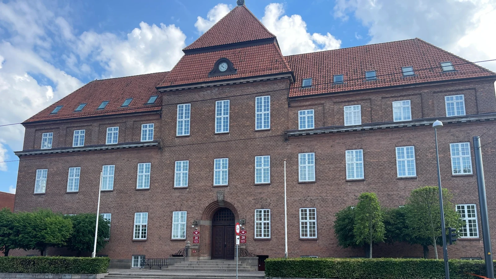 18-årig mand fremstilles i grundlovsforhør ved Retten i Odense