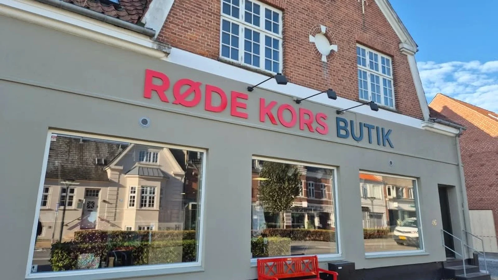 Røde Kors Middelfart åbner ny og større butik