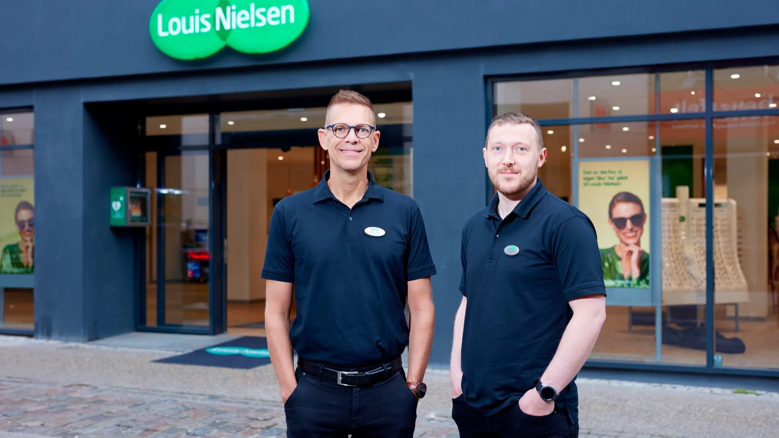 Har du solbriller i skuffen? Louis Nielsen Randers samler ind til børn og voksne i Tanzania