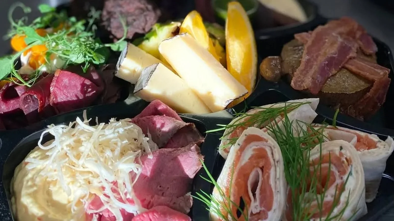 Ditlevsdal Bisonfarm lancerer mad ud af huset