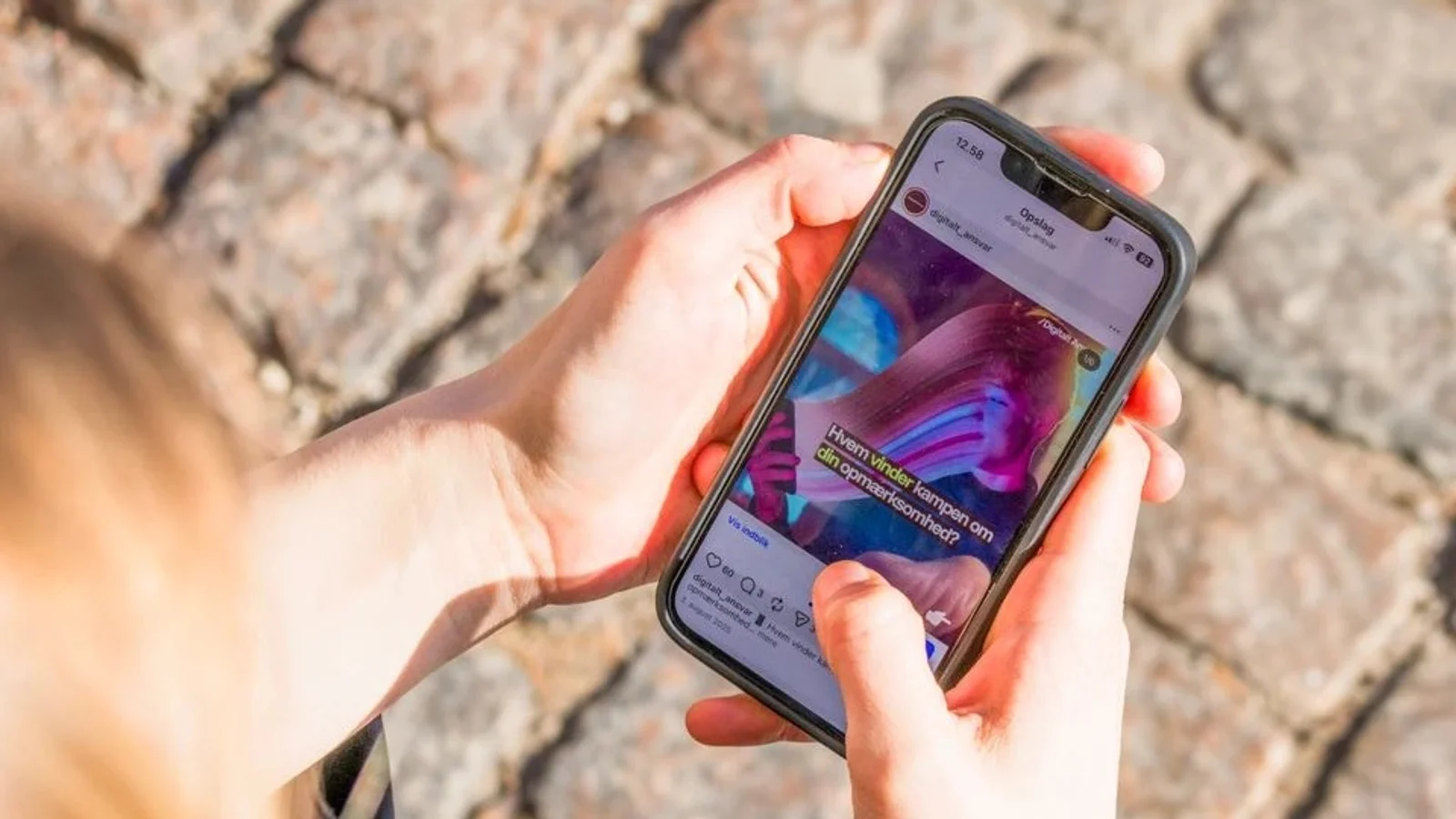 Et flertal af danskerne vil slukke sociale medier om natten for unge under 18