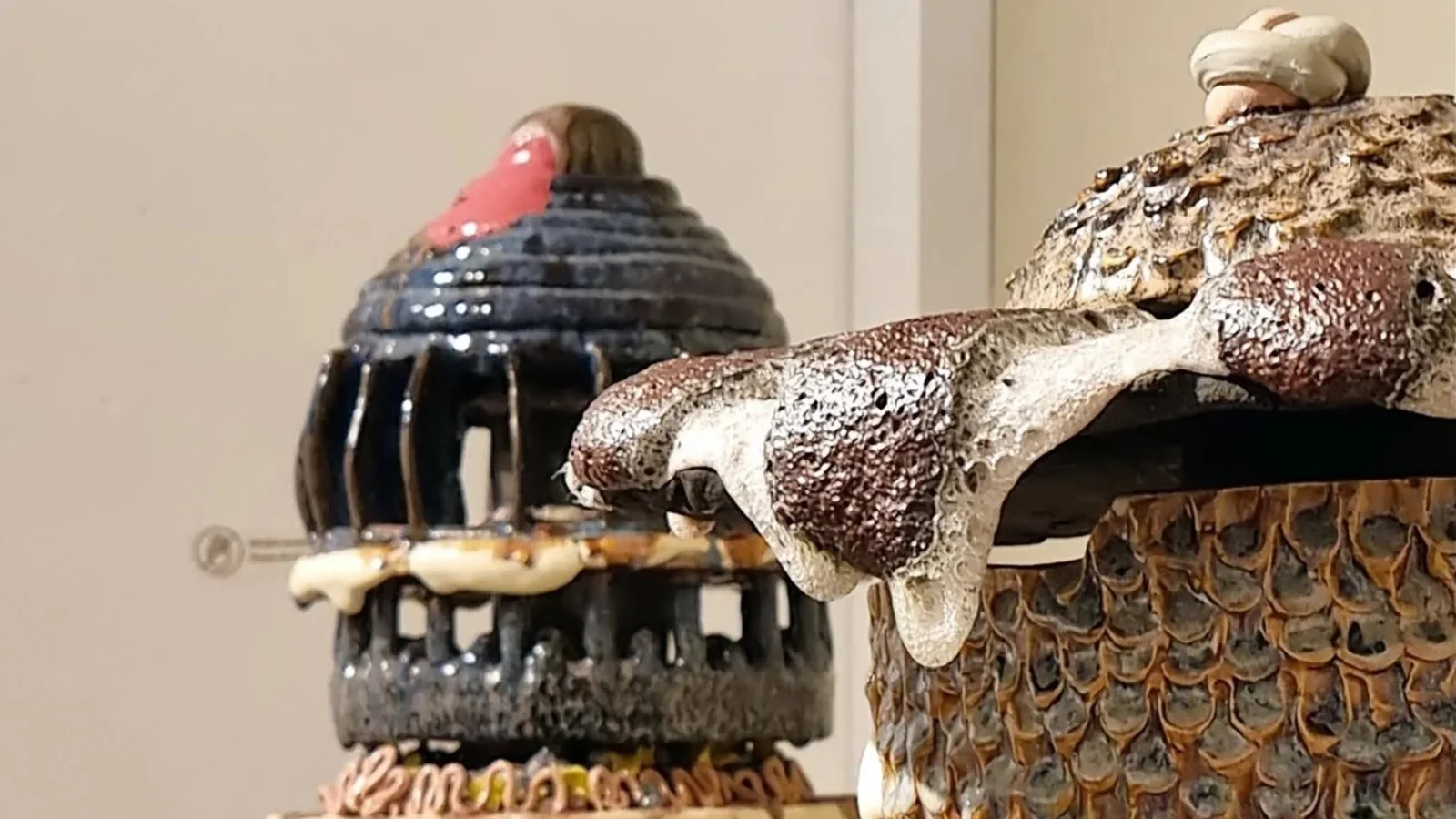 CLAY Keramikmuseum Danmark præsenterer "Keramik med kant"