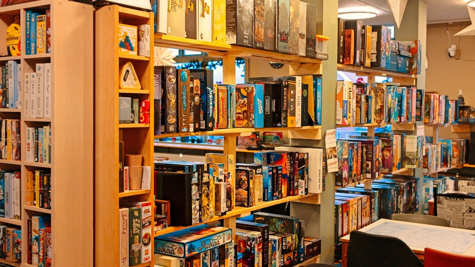 Nyt mandagstilbud hos KudosGames Café: Lej brætspil gratis på ugens første dag