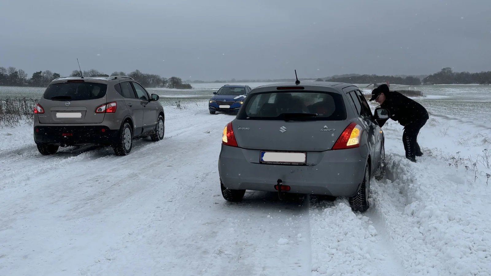 Husk disse otte vigtige råd, hvis du skal køre i snevejr