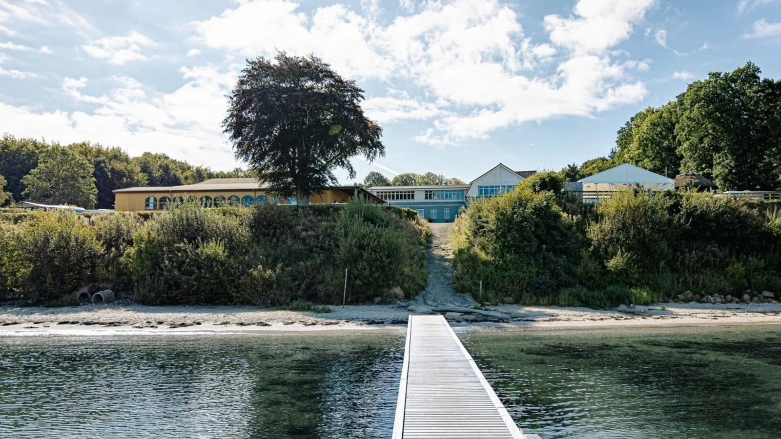 Sommer med udvidede åbningstider på Restaurant Båringskov gl. Badehotel