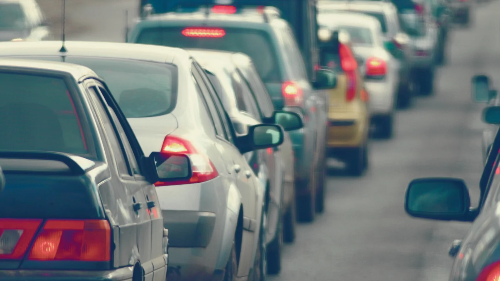 Sommerens største rejsedage giver tæt trafik