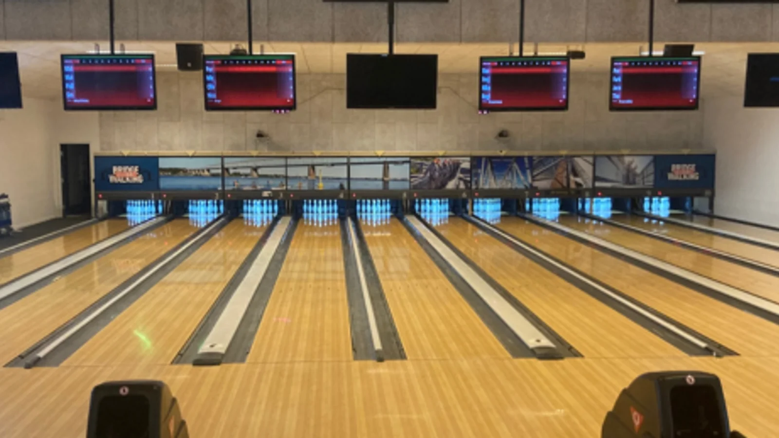 Træt af kulden? Nyd varmen med et spil hos Lillebælt Bowling