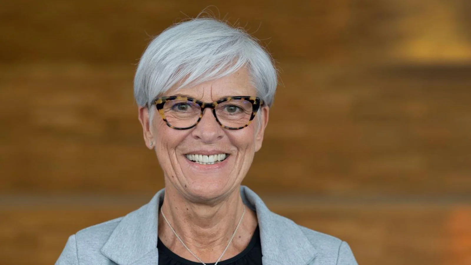 Byrådsmedlem på rundvisning i Middelfarts kommende nærhospital