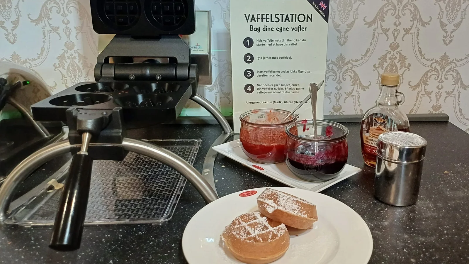 Nyt på morgenbordet: Krydr din morgenmadsoplevelse hos Postgaarden med friskbagte vafler