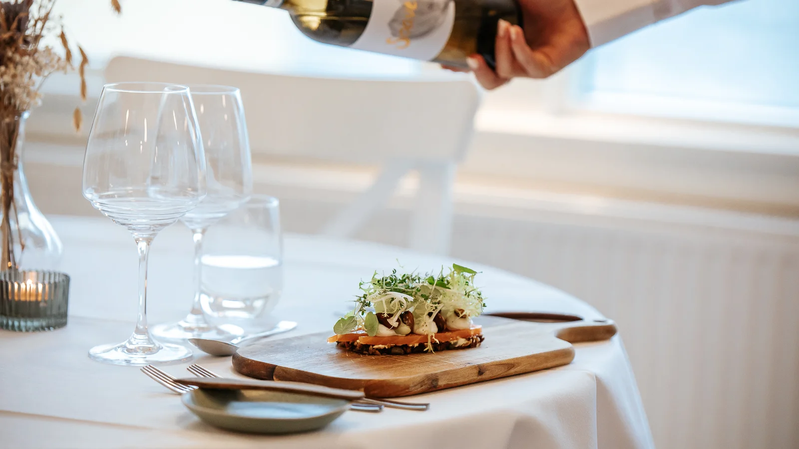 Ny sæson hos Restaurant Fænøsund: Nyd frokosten eller aftensmaden i smukke omgivelser