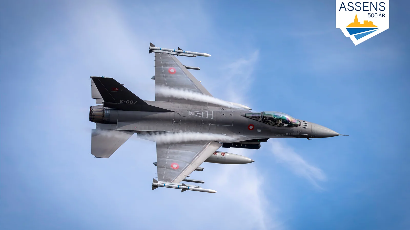 F16-fly ønsker Assens tillykke med Købstadsjubilæet