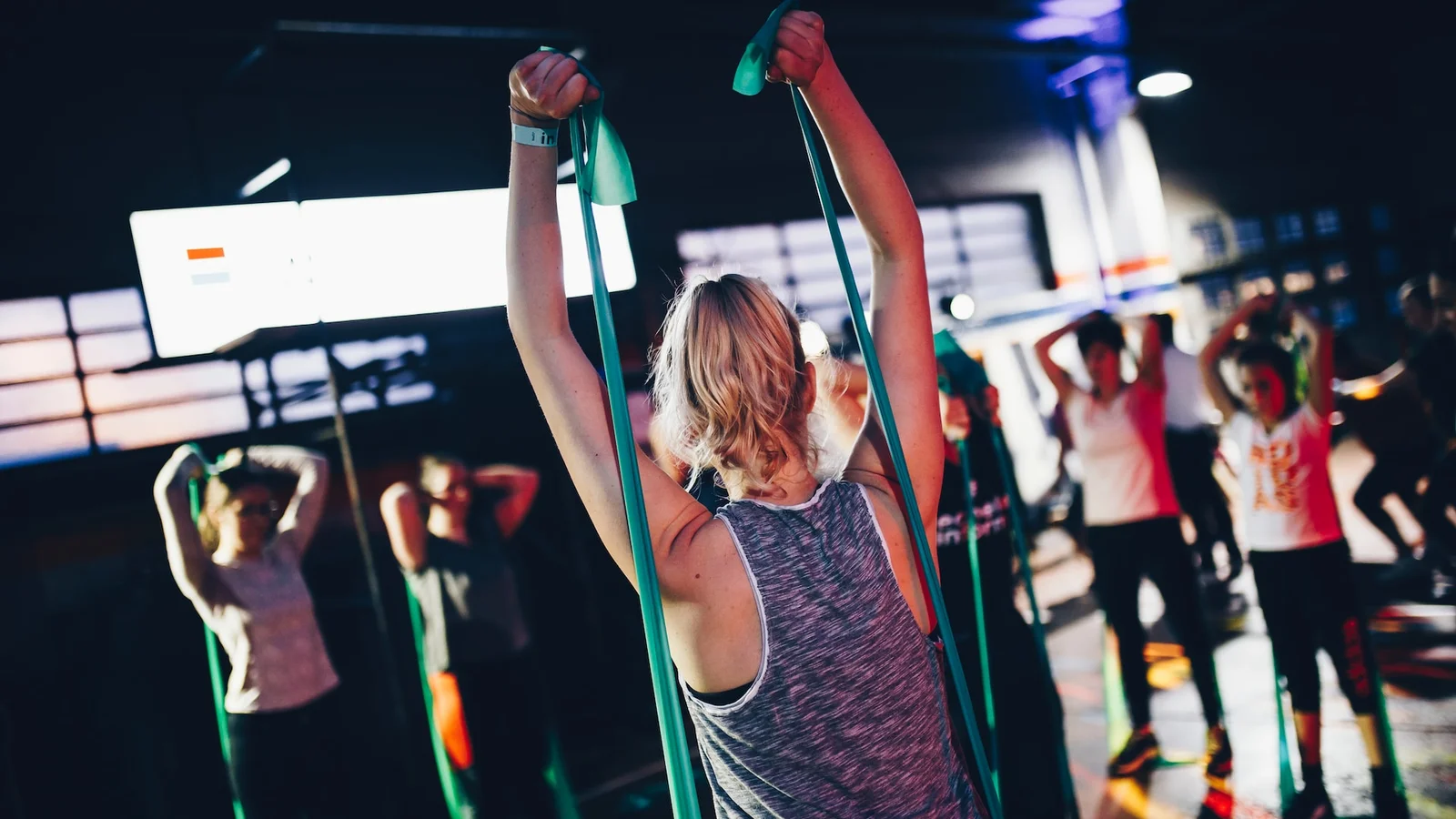 Flyt træningen indenfor: Fit & Sund Middelfart tilbyder holdtræning til alle niveauer