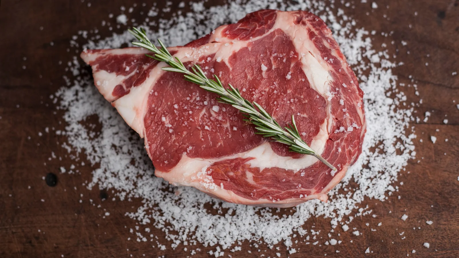 Prøv en fredagssteak hos Postgaarden til en skarp pris