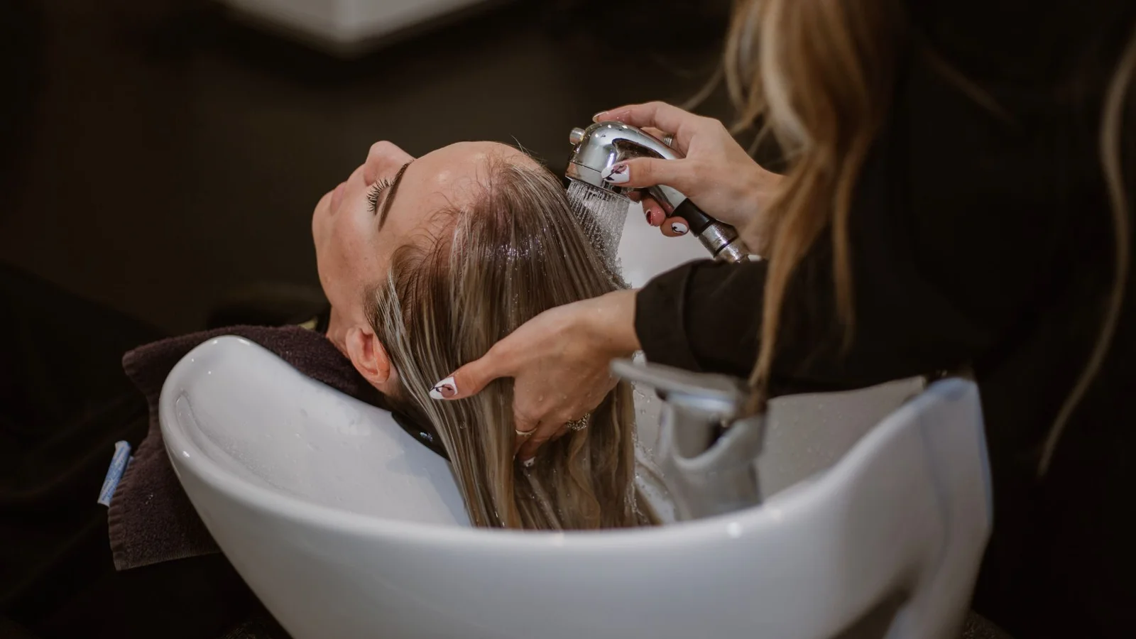 Gør håret juleklart hos Fashion cut Intercoiffure