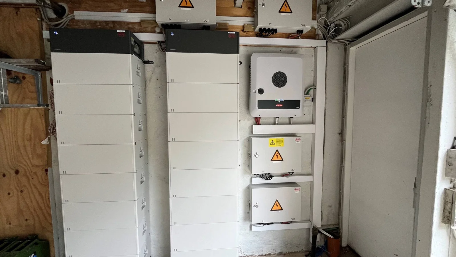 Efter Beredskabsstyrelsens anbefalinger tilbyder Elektriker Niels E. nødforsyningsanlæg