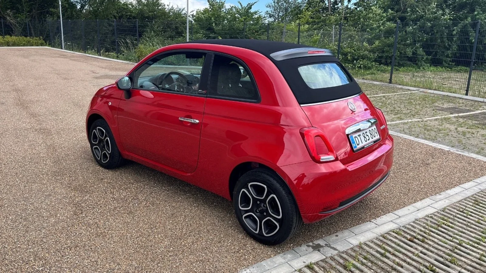 Bliv godt kørende med en charmerende Fiat 500
