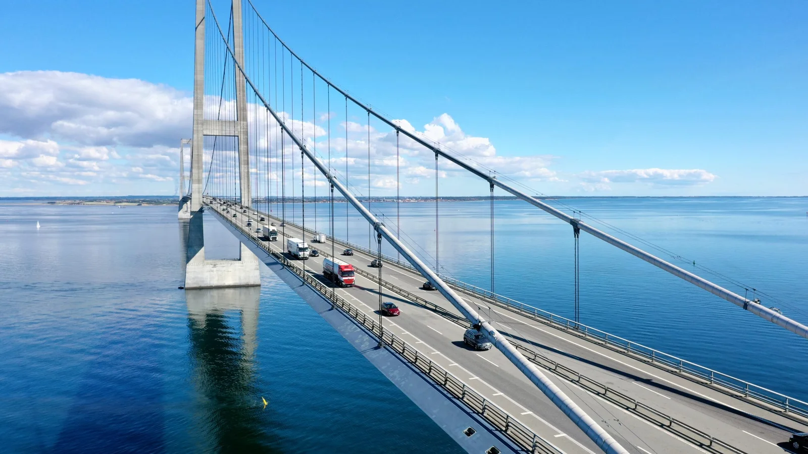 Travl sommer i vente på Storebæltsbroen