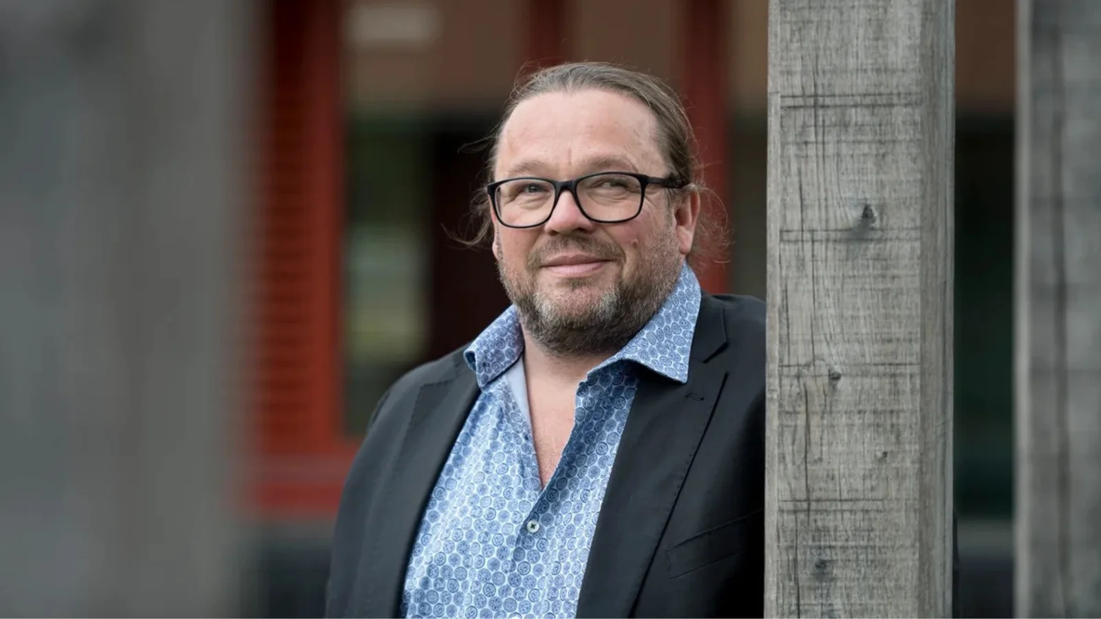 Nyt partnerskab skal få flere udsatte unge på Odense-skole til at gennemføre uddannelse