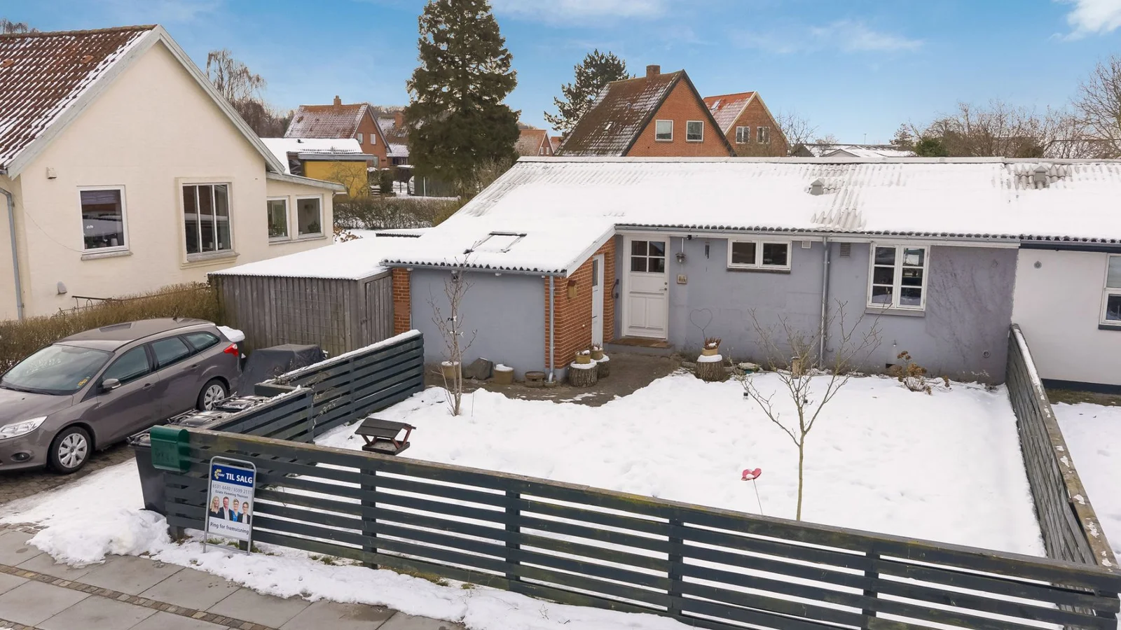 Ugens Bolig er et veludnyttet rækkehus tæt på naturen
