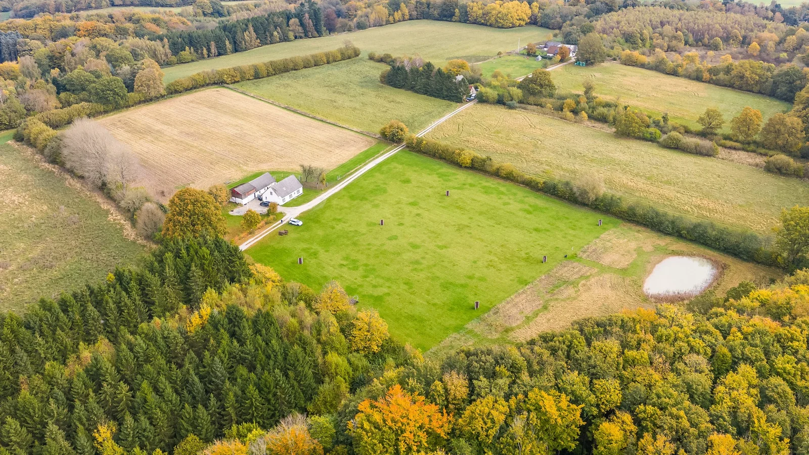 Ugens bolig ligger midt i naturen ved Hesbjerg Skov