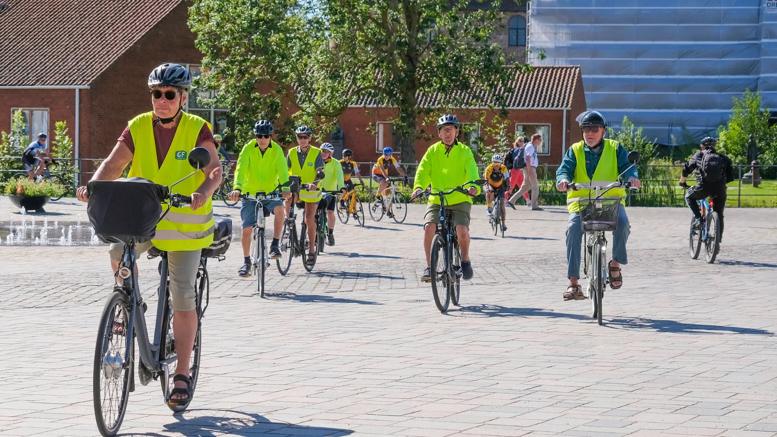 Soroptimisterne cyklede gennem Nyborg til fordel for skolebørn i Burkina Faso
