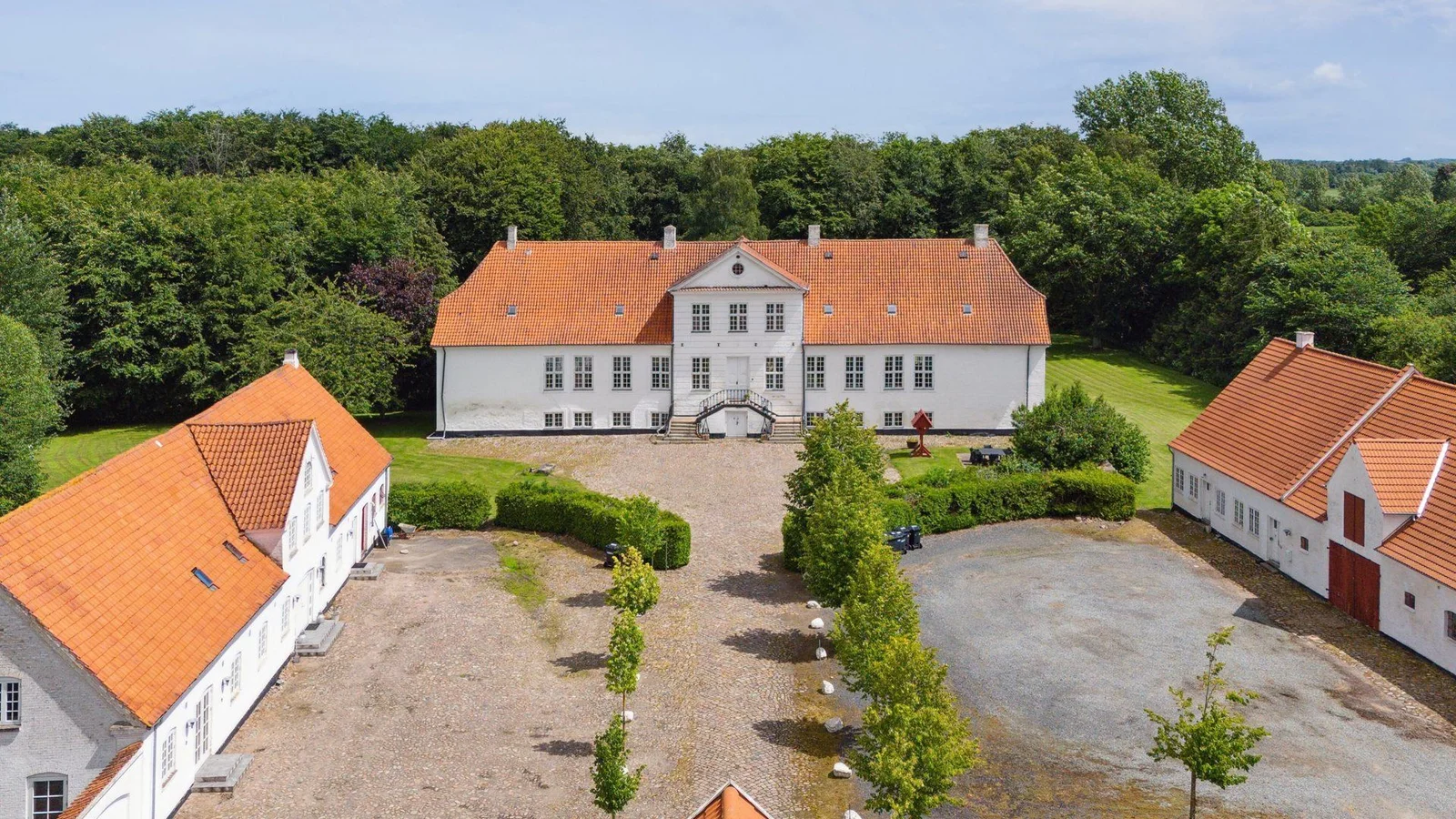Historisk gods til salg
