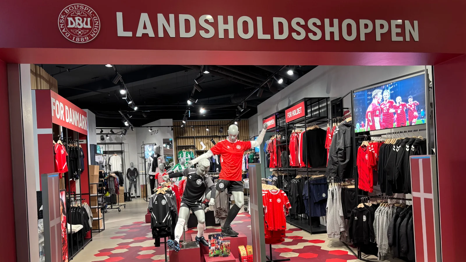 DBU og hummel åbner landsholdsbutik i Odense