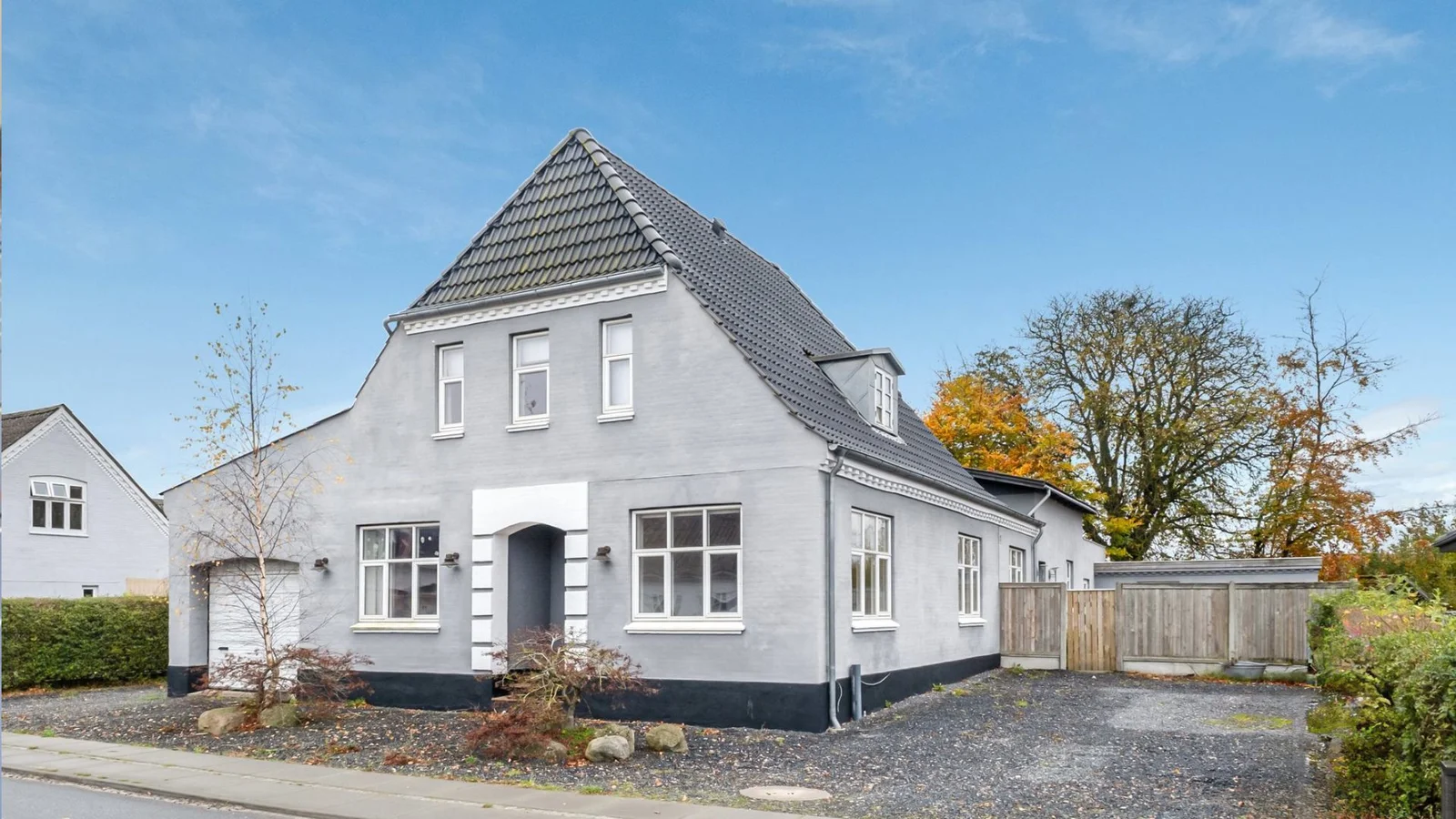 Ugens bolig hos Estate er en charmerende villa med masser af plads og muligheder