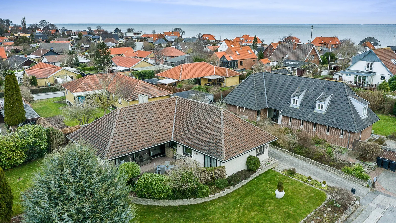 Ugens bolig hos Estate er en attraktiv villa tæt på både by, natur og vandet