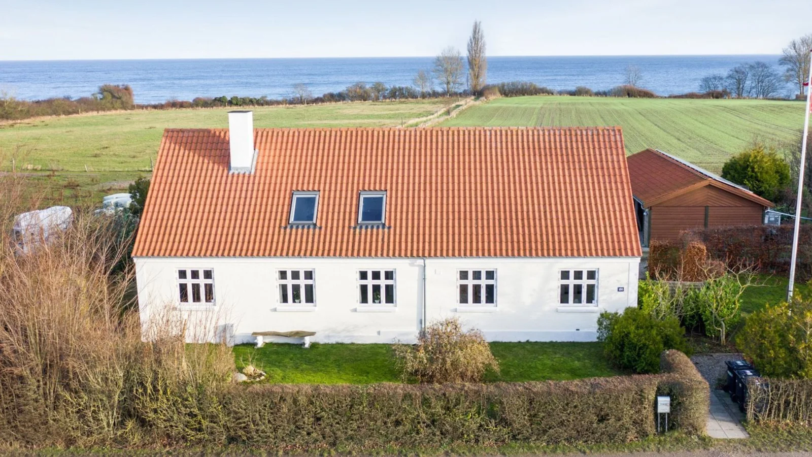 Ugens bolig hos Estate er en indflytningsklar landejendom i første række til Storebælt
