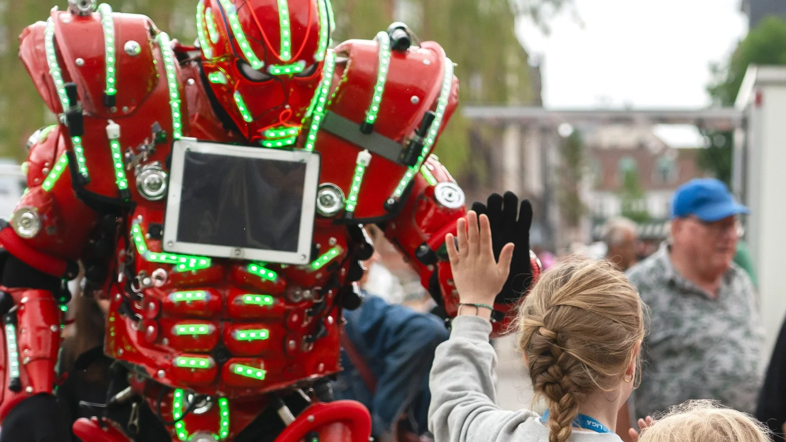 Sig hej til robotterne til Robot og Science Festival 2025