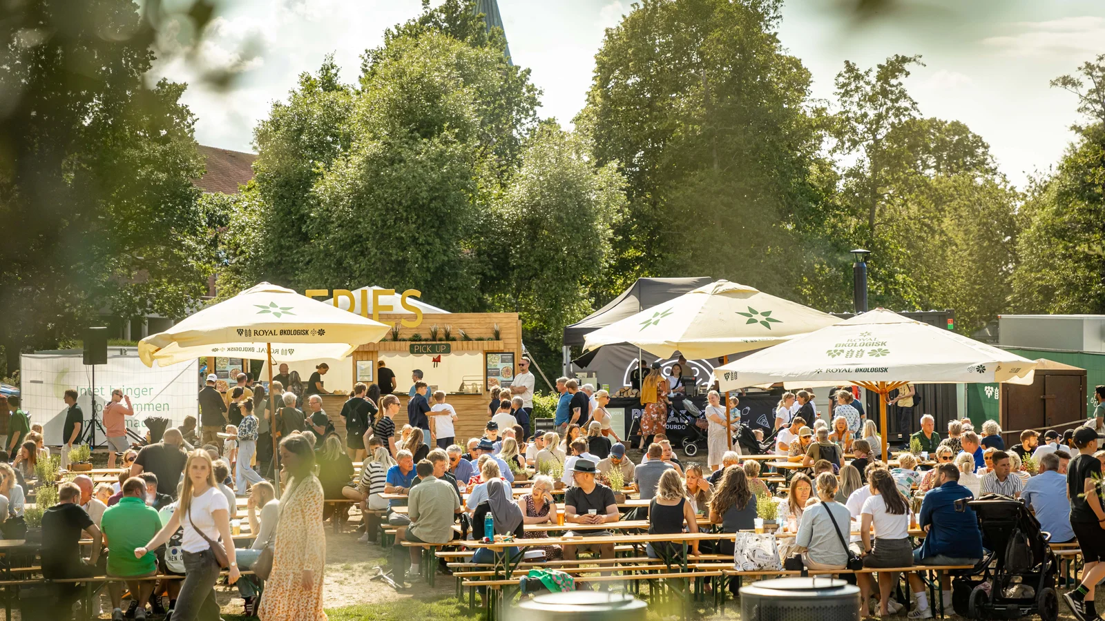 Langbordsmiddag i Ny Vestergade til årets Streetfood Festival i Odense