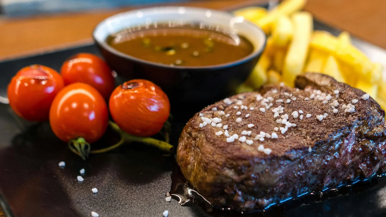Jensens Bøfhus genopfinder familiehyggen: En ny kurs for fremtidens restaurantoplevelse