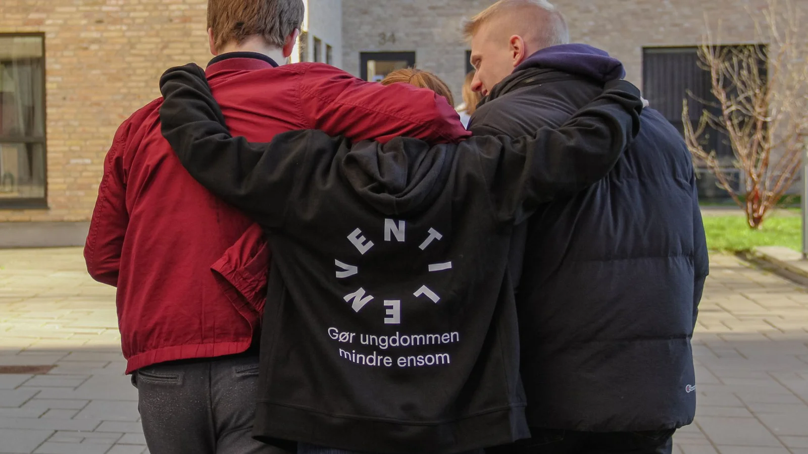 Bekæmp ensomhed blandt unge i Odense - bliv frivillig i KOMsammen Odense