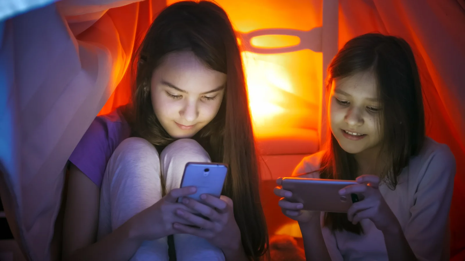 Gratis foredrag hjælper familier til at snakke om børn og unges digitale vaner