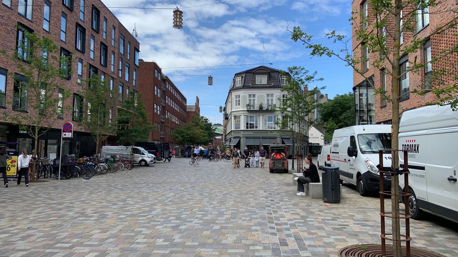 Fyns Politi efterlyser gerningsmand til røveri centralt i Odense