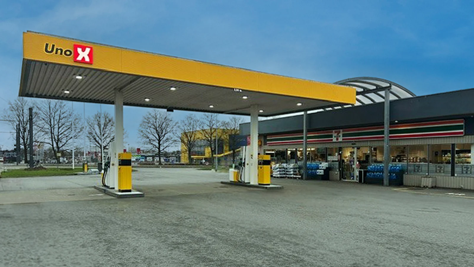 Uno-X og 7-Eleven fejrer naboskab i Odense med tilbud på åbningsdag
