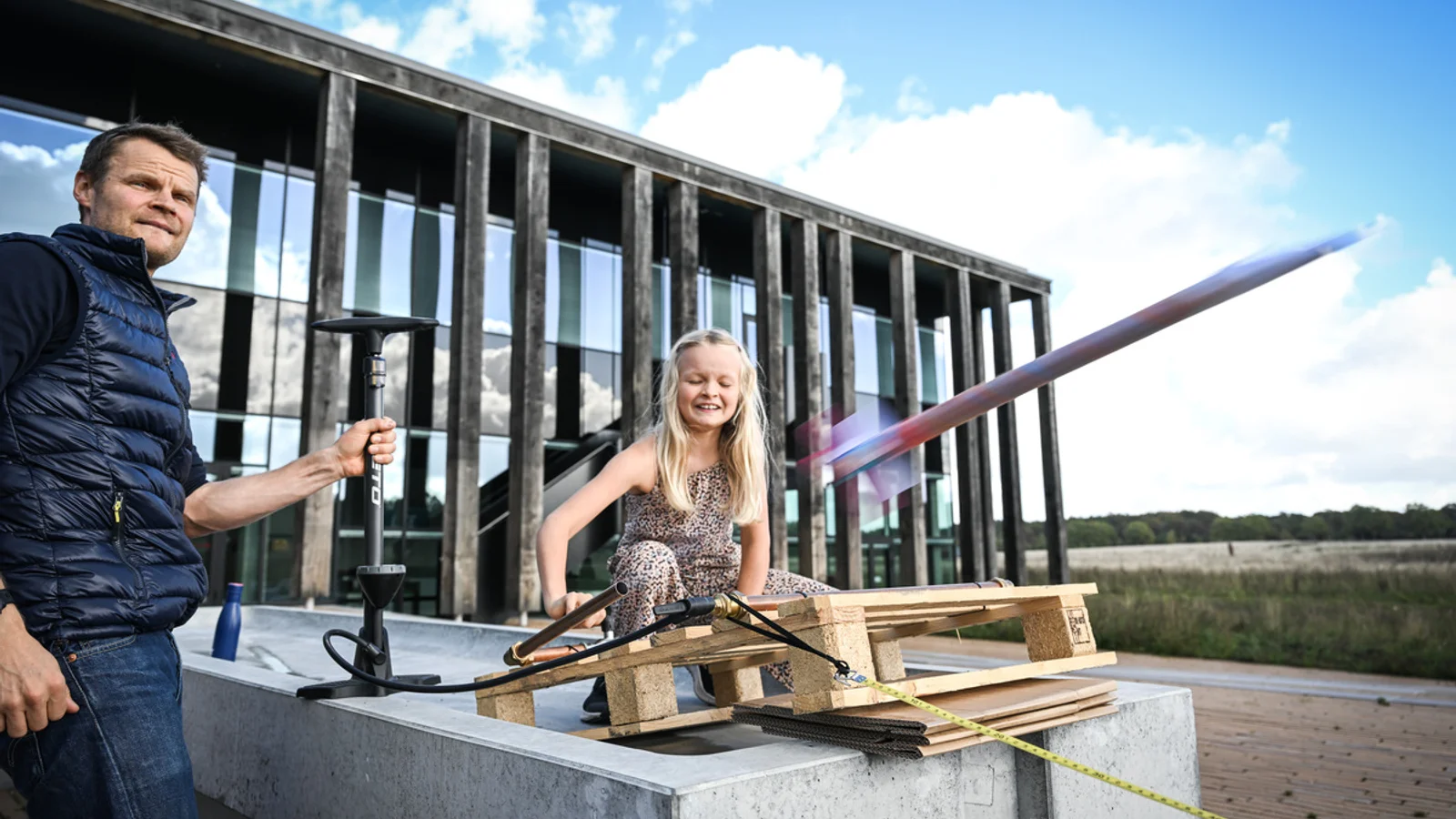 Send børnene på sommerferie med science og sjove raketter