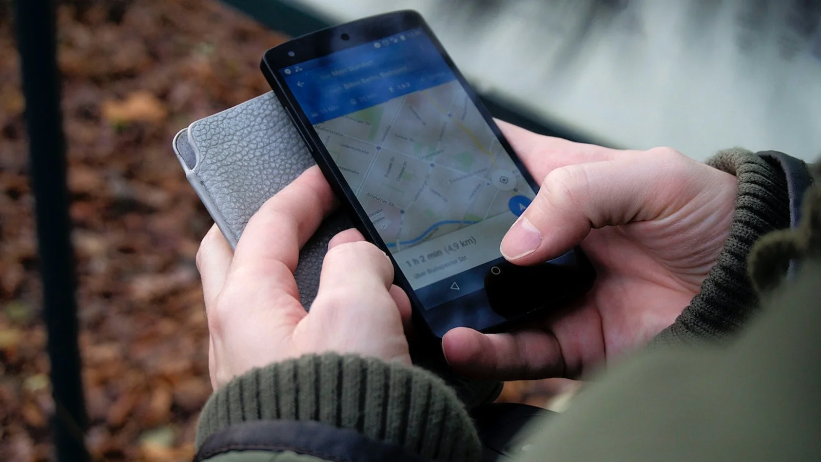 Nu kan du få GPS-trackere til personer og hunde hos GSM Teknik