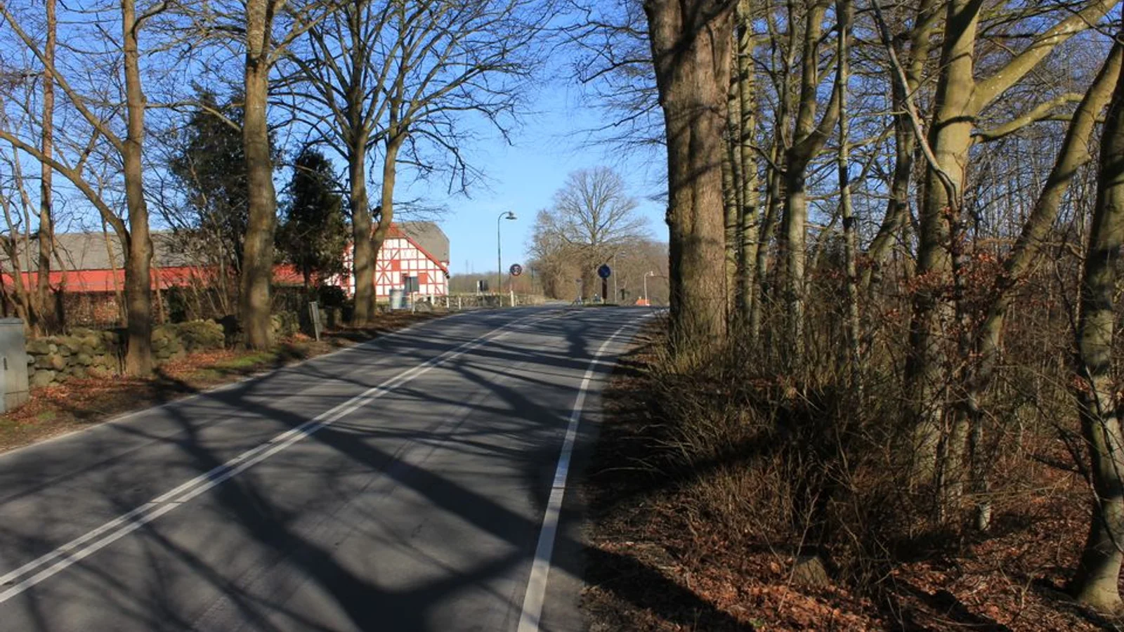 Vejarbejde påvirker trafikken ved Hvidkilde