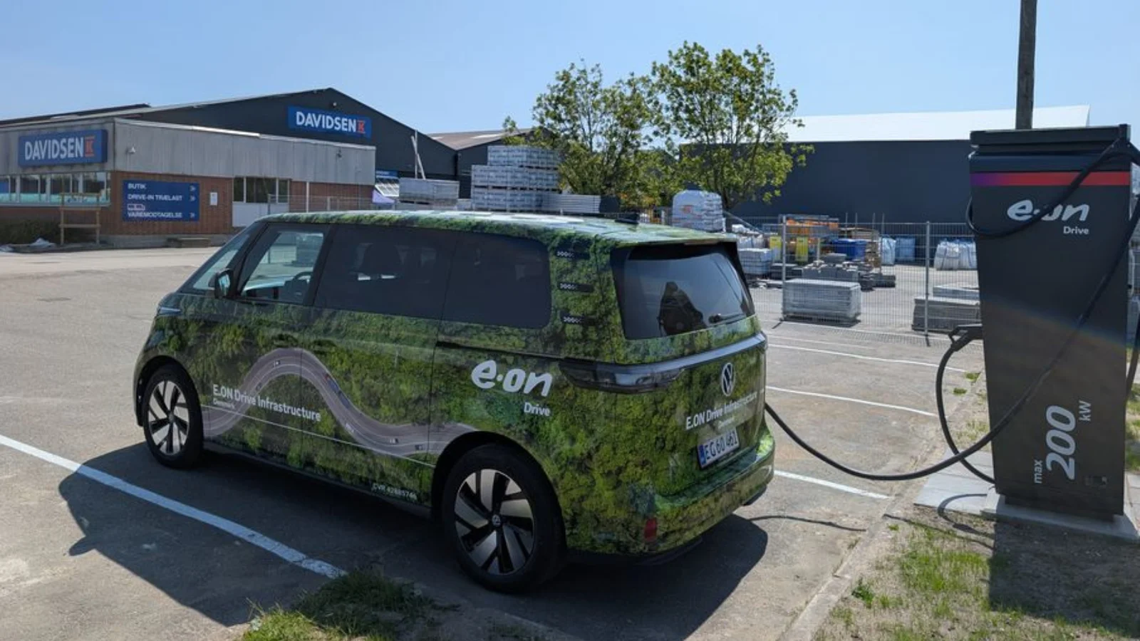 E.ON Drive Infrastructure Denmark og Davidsen indgår samarbejde om lynladestationer for alle
