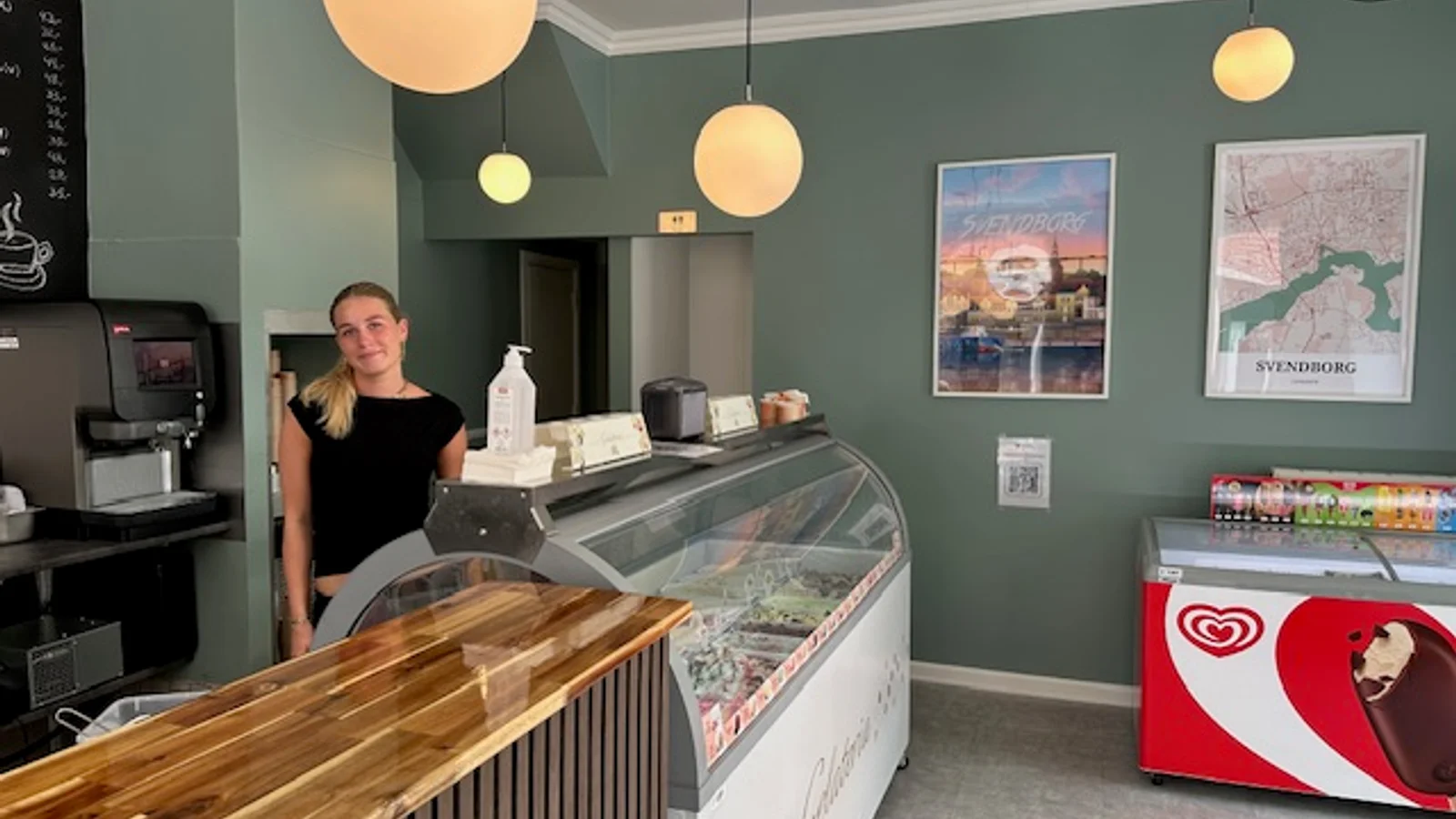 Ny iscafé slår dørene op i hjertet af Svendborg og lokker med gratis smagsprøver